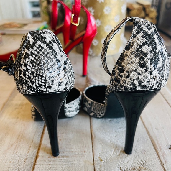 Colin Stuart 4 inch Statement Heels - Picture 4 of 6